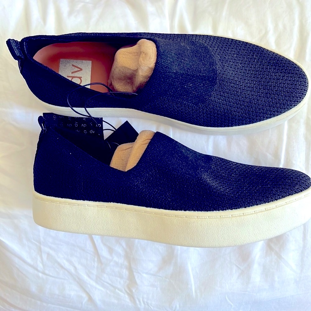 NEVER WORN. WITH TAGS. Dolce Vita fancy platform black slip-on!
